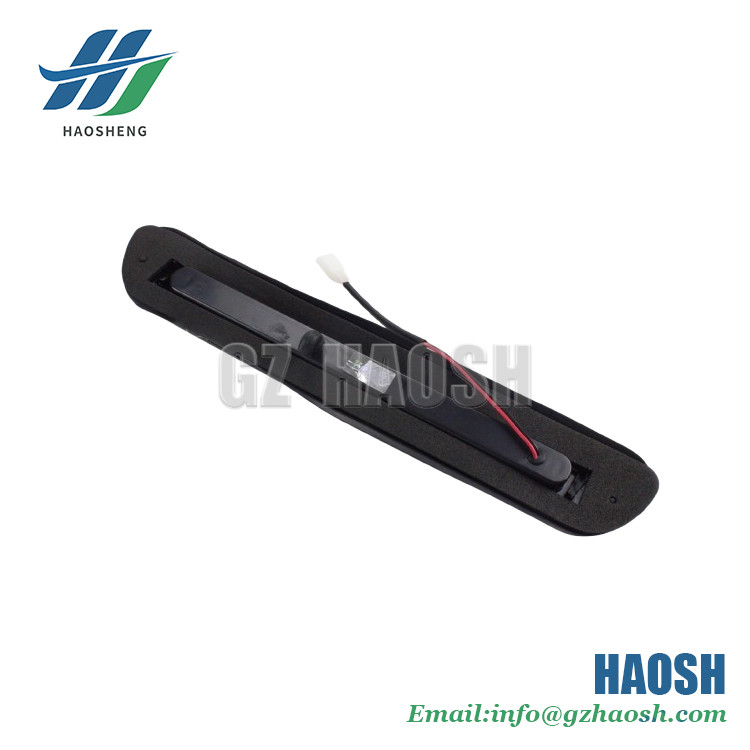 Brake Light 8-97305674-1 8973056741 For Isuzu D-MAX 2007