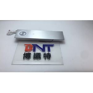  BNT New Customization Multi-function Desktop Outlet Slip Lid Cover Sockets with Qi Wireless Charger Manufactures