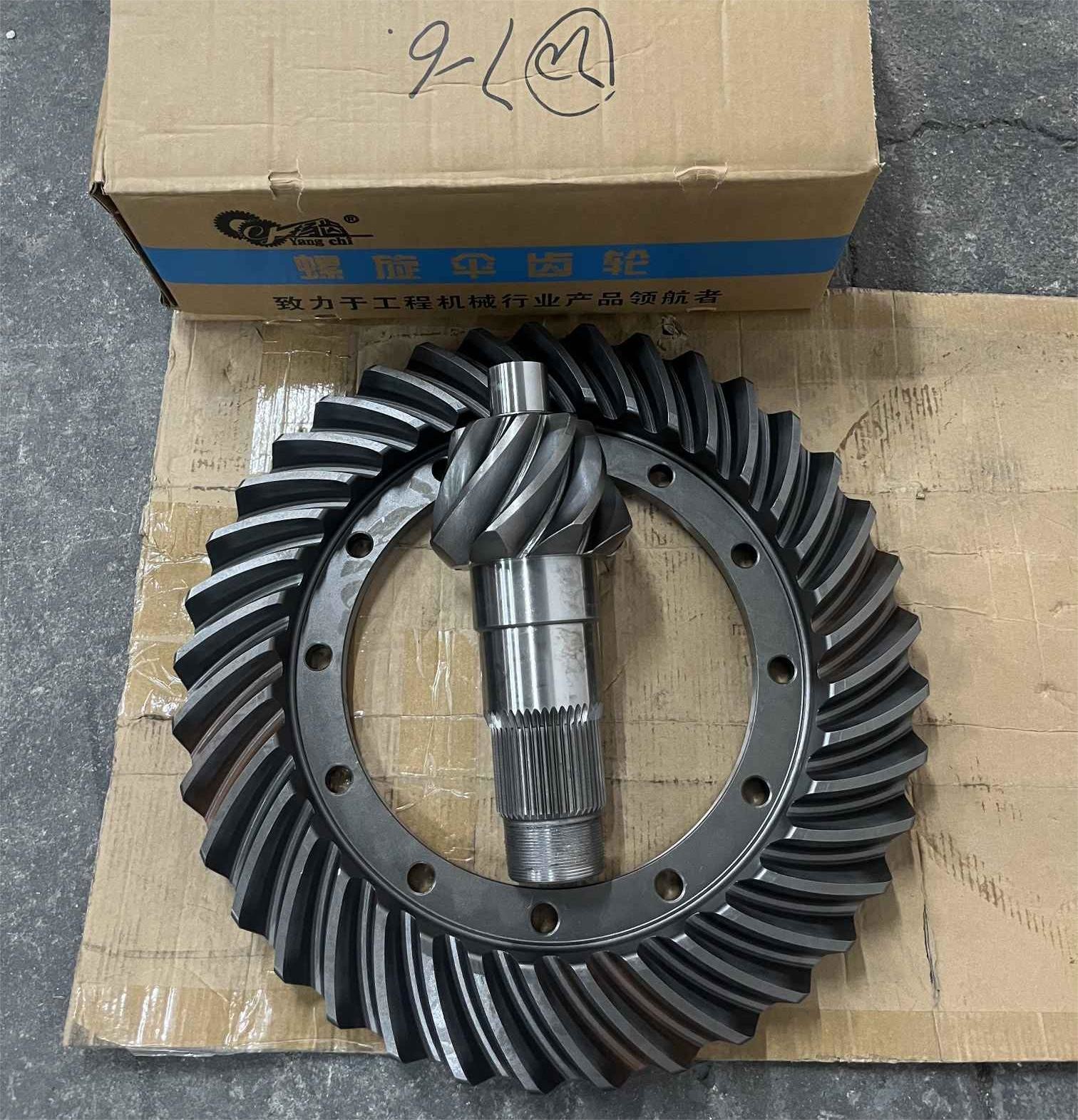 2402N1041-025/026 Crown Wheel Pinion Gear Bevel Gear Parts