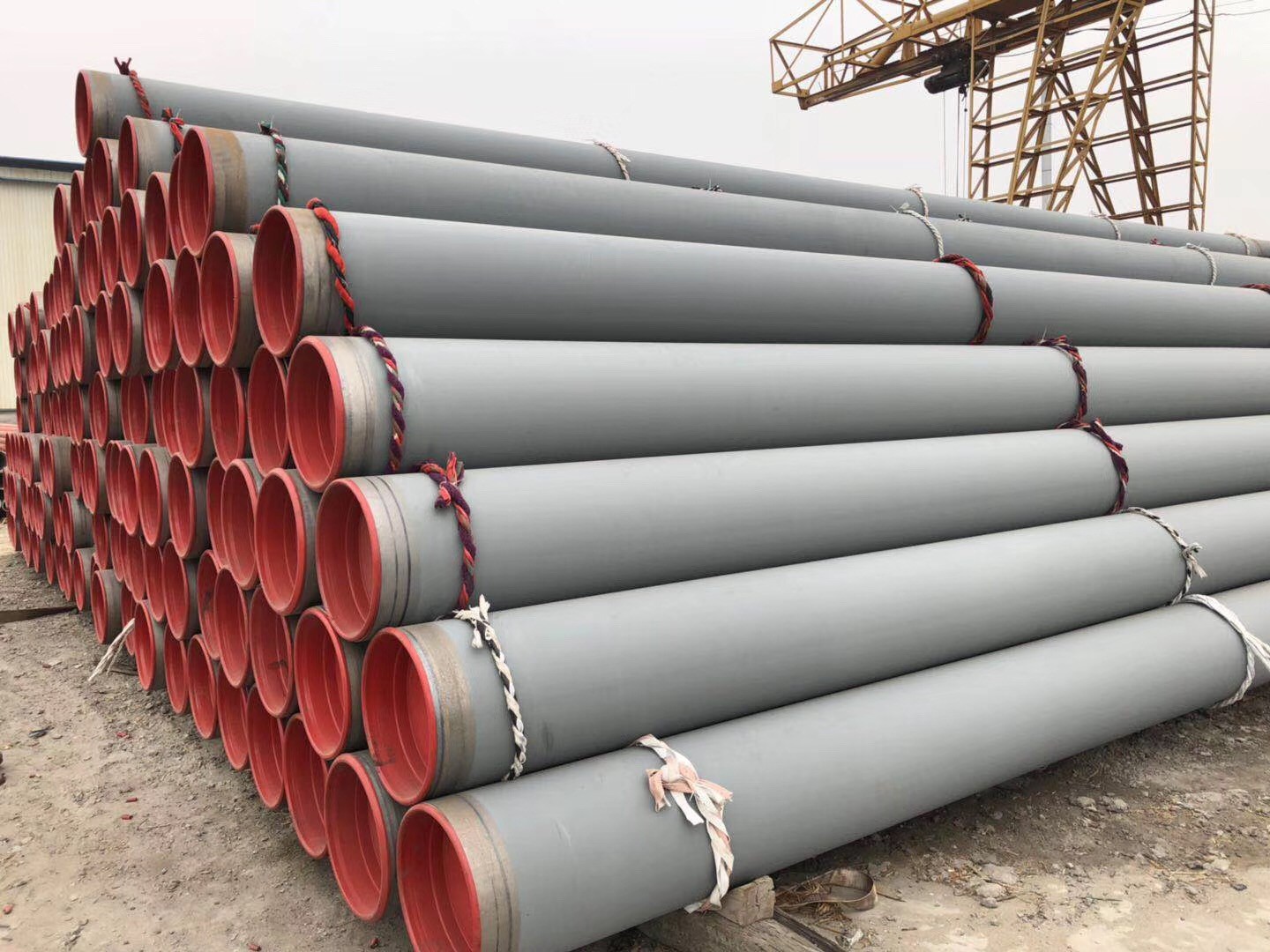 Black Painted API 5L PSL1 X42 ERW Water Transmission Pipeline