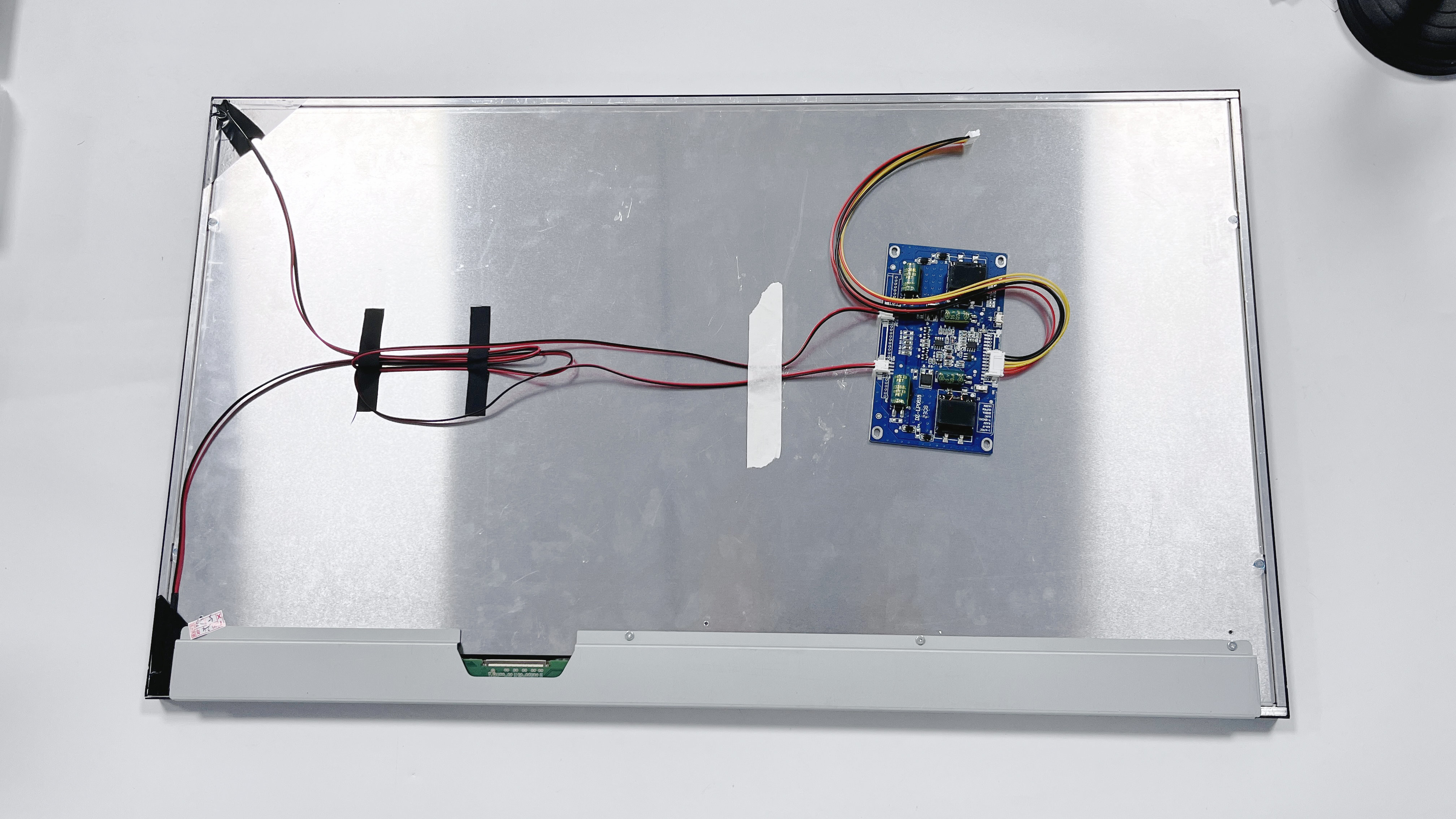 27 inchs Industrial Lcd High Brightness Lcd with Aluminum backshell