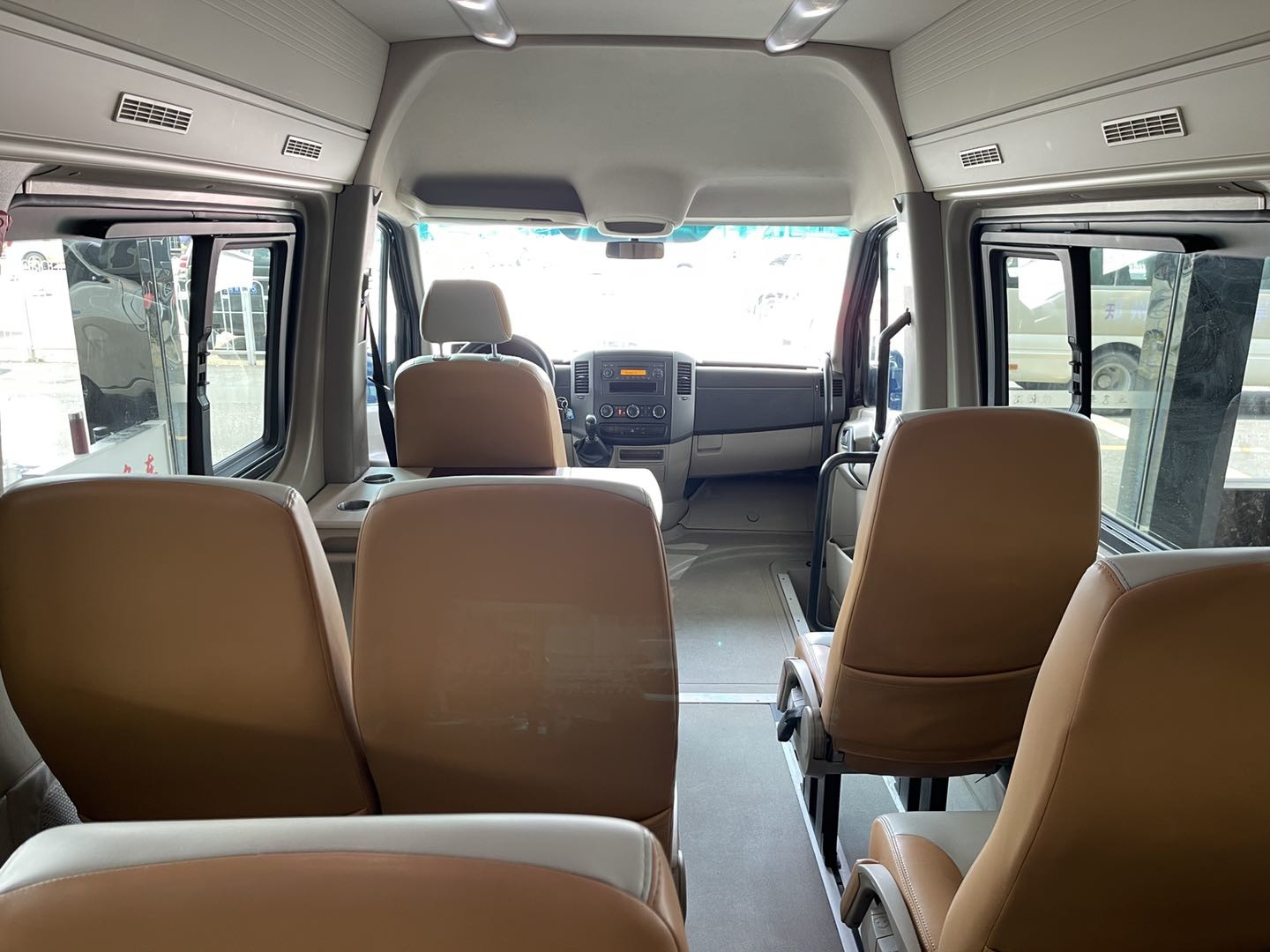 Used Luxury Buses Benz Commercial Mini Bus 19 Seats Front Engine Daimler Engine EURO V
