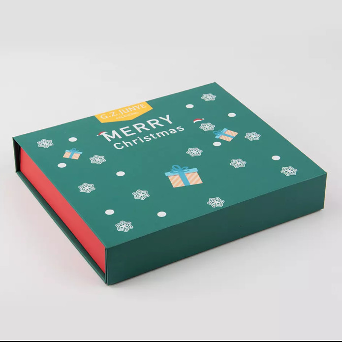 Custom Cardboard Merry Christmas Gift Box , Foldable Gift Box With Magnetic Lid