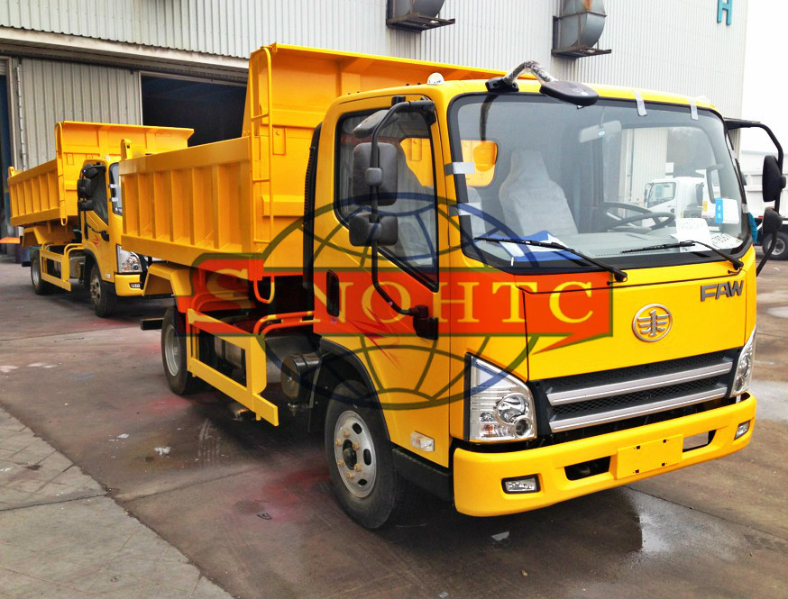 5 Cubic Meter 6 Wheel Light Duty Dump Trucks With Auxiliary Transmission 2 Axle