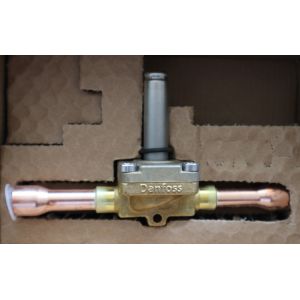 Danfoss solenoid valve with coil