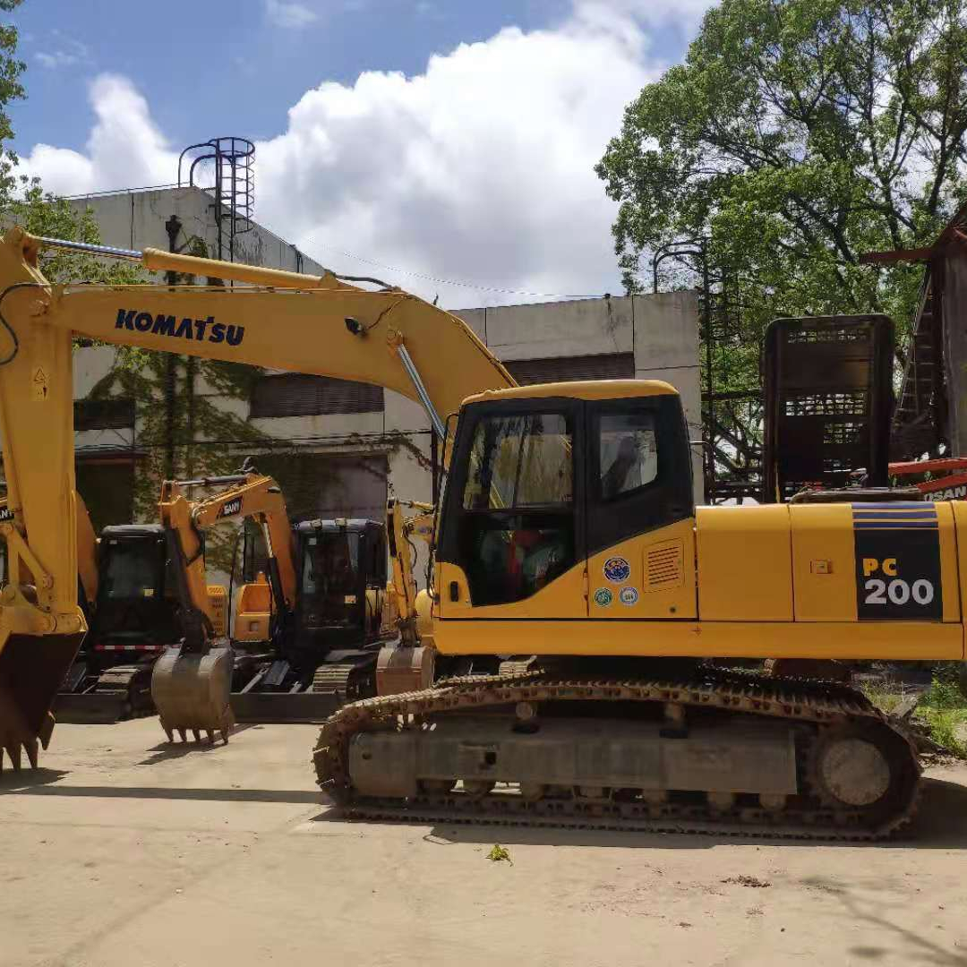20 Ton Komatsu Hydraulic Crawler Excavator 107KW 3800 Hours in Spain Yellow