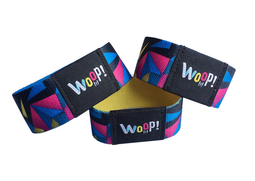 Social Distancing NFC RFID Access Control Wristbands Heat Resistant With Silk Logo Printing