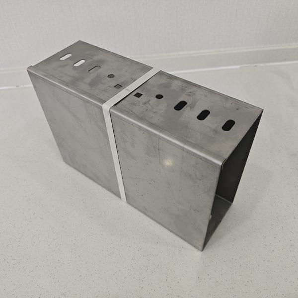 Corrosion Resistance Galvanized Cable Tray With Accessories Silver Wall / Floor