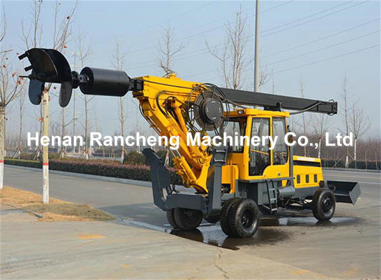 Wheel Type Auger Piling Hydraulic Rig 11m / 13m / 15m / 20m Depth