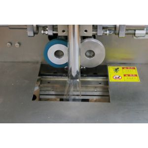 easy operation high accuracy Autompatic gummy candy packaging machine with