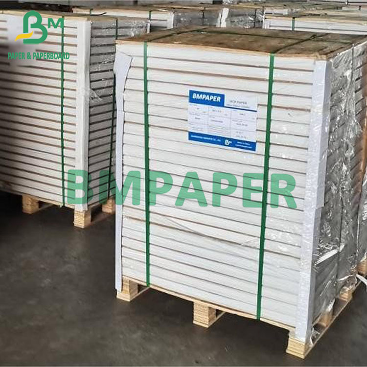 Carbonless CB CFB CF Paper Size 43 X 61cm (A2), 55-60 Gsm, White Paper, Black Image