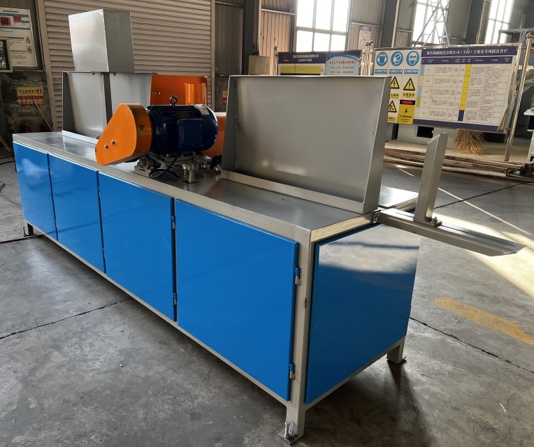 Hot selling Automatic Woodworking Cutting Machine Wood Pallet Cross Cut Saw