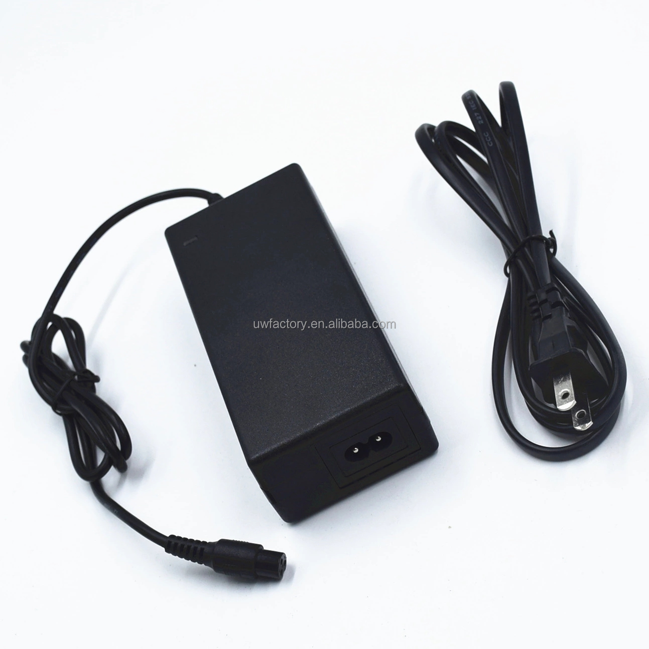 Multi-Protection Safety Protection 1.5A 2A Lithium Battery Charger for Electric Scooter 12V/24V/36V/48V/60V Output Voltage