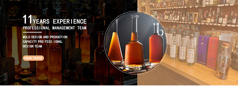 Sealing Type Cork Super Flint Glass Bottles for Whisky Vodka Rum Custom Capacity