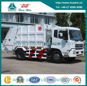 Good Performance 4*2 SINOTRUK 8000 Liters Fuel Tank Truck Oil Tanker Truck