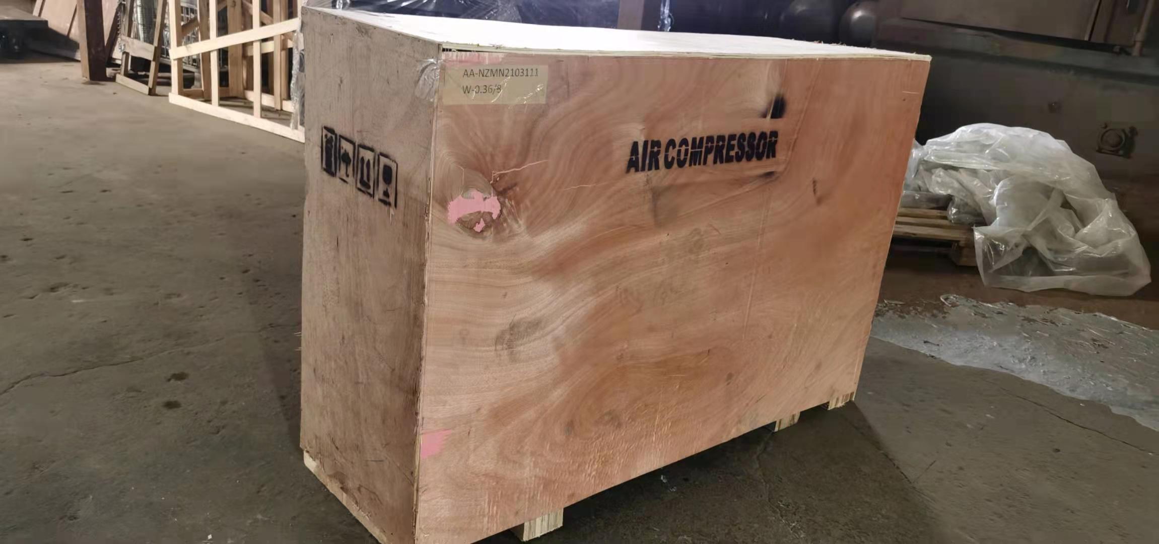 AA4C Air Compressor V-0.6/8