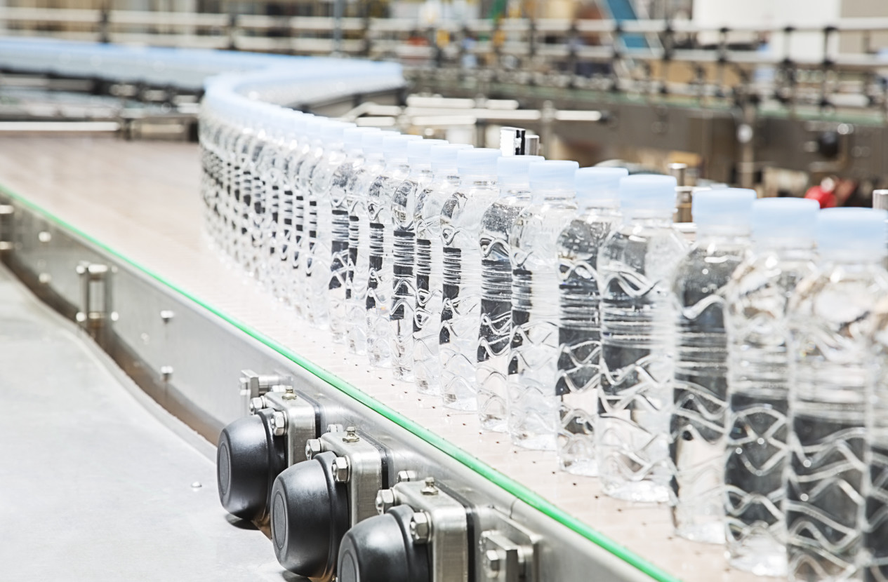 Easy Operate Soft Drink Production Line Pure Water PLC Control 3t - 30t / H