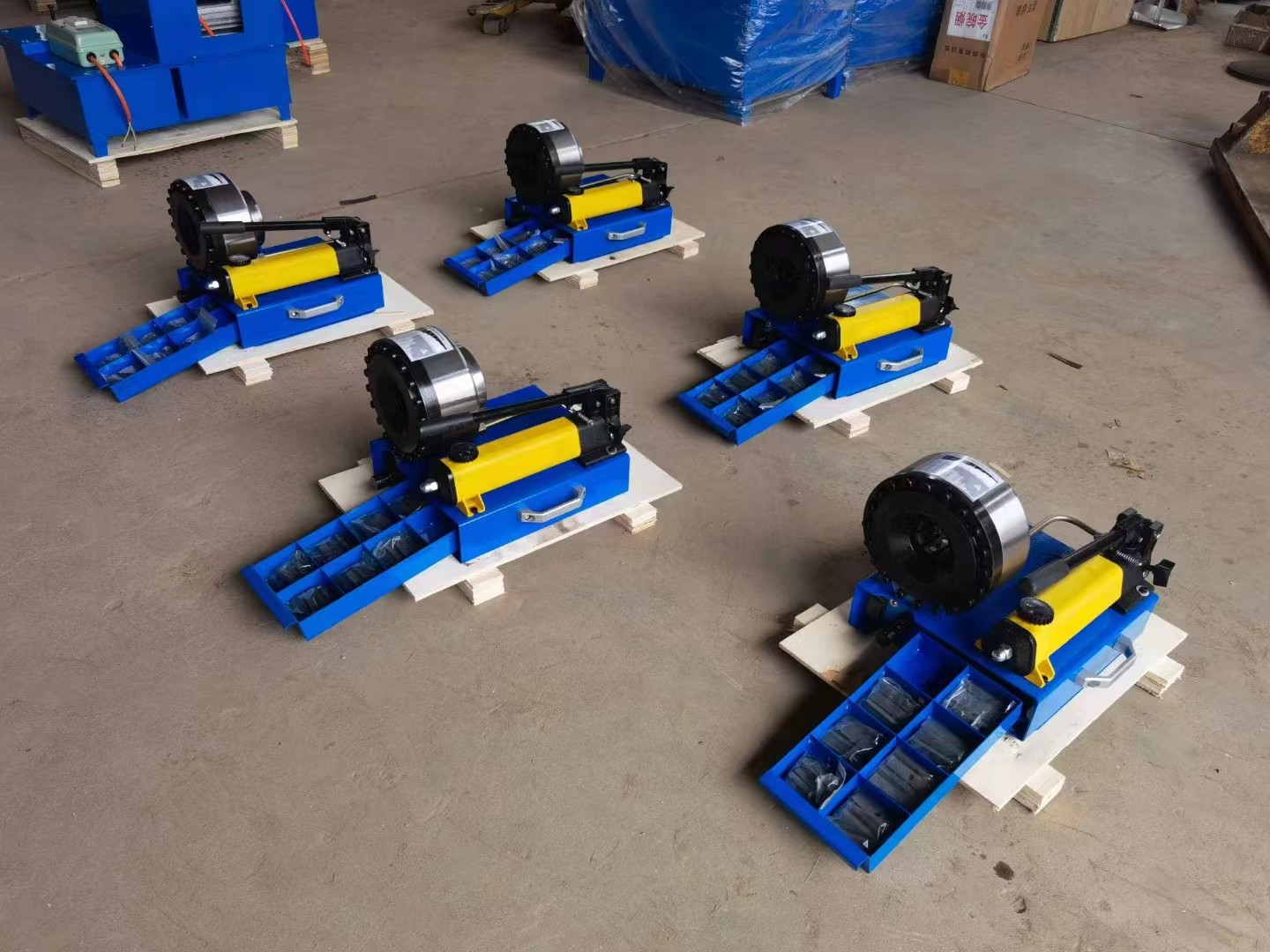 Manual Hydraulic Hose Crimping Machine With 70Mpa Max Pressure