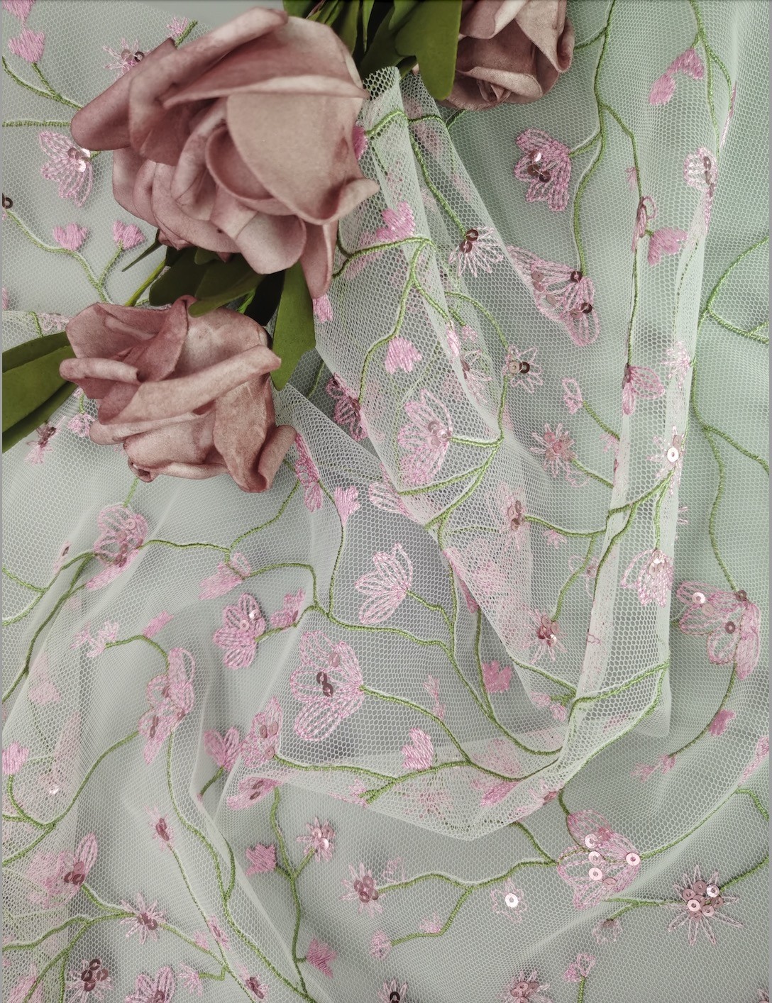 Pink Flower Lace Fabric OEM Embroidery 3D Sequin Lace Fabric for Dress