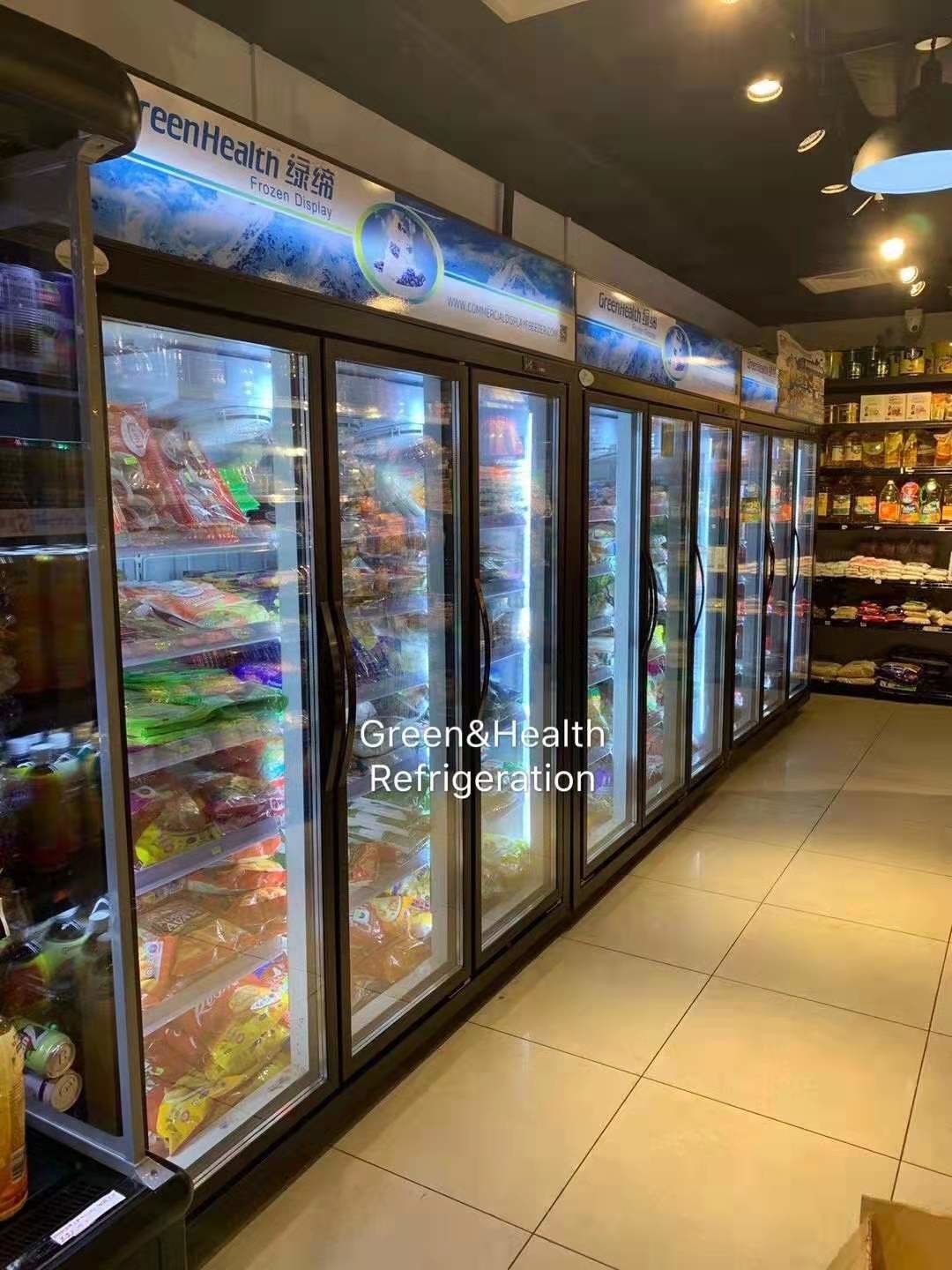 -18~22℃ Temperature Upright Glass Door Display Freezer For Seafood 1700L