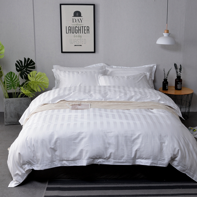 European Style Luxury Satin Silk Hotel Exquisite Jacquard Bedding Set Solid Advantage