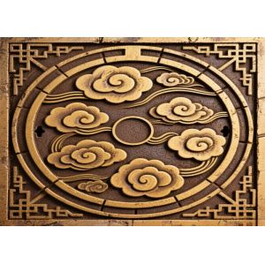 C250 Ductile Iron Square Art Manhole Cover 700*865*100mm with Spray Paint
