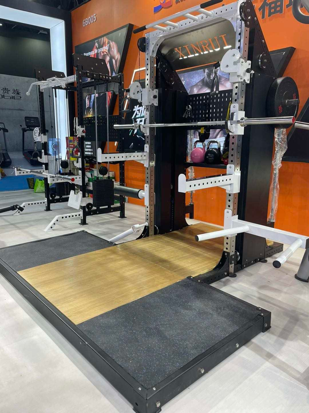 Unisex Commercial Gym Equipment Indoor Plate Loaded Machines High Row Lat Pulldown Machine with Steel Back Extension