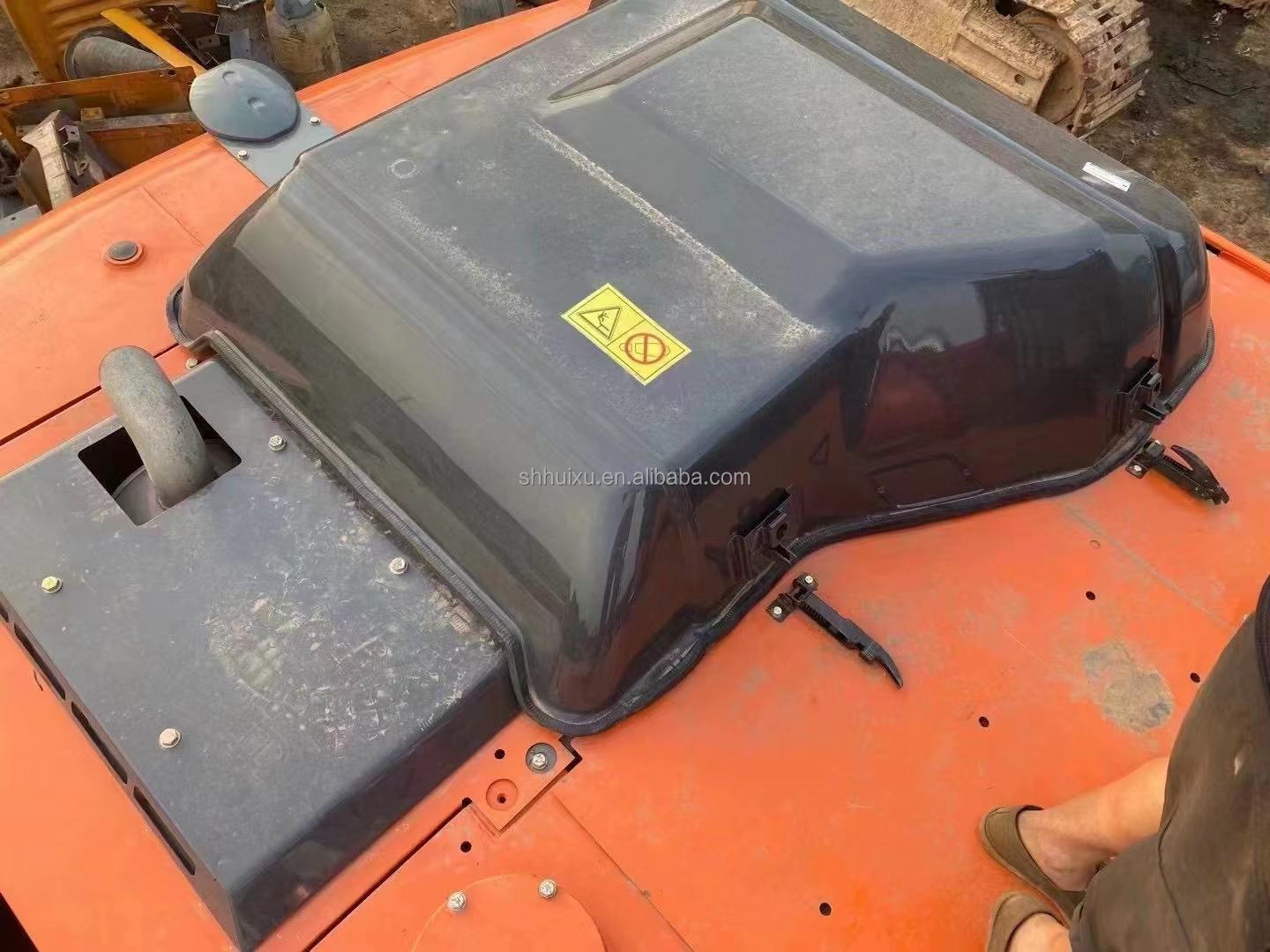 Hitachi in stock Hitachi ZX200-3 second hand Hydraulic crawler excavator Good condition/Used digging machine Hitachi ZX200-3 Cheap price