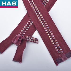 #10 Rubber Teeth Zipper With Small Diamond Tail And Resin Slider For Garment