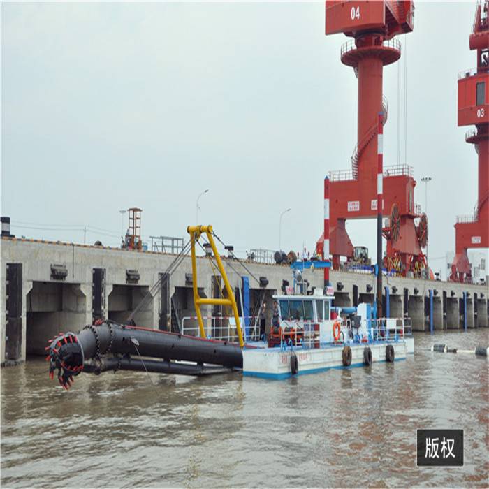 10m 8 Inch Cutter Suction Dredger Blue Fresh Water Cooling System Lake Dredging