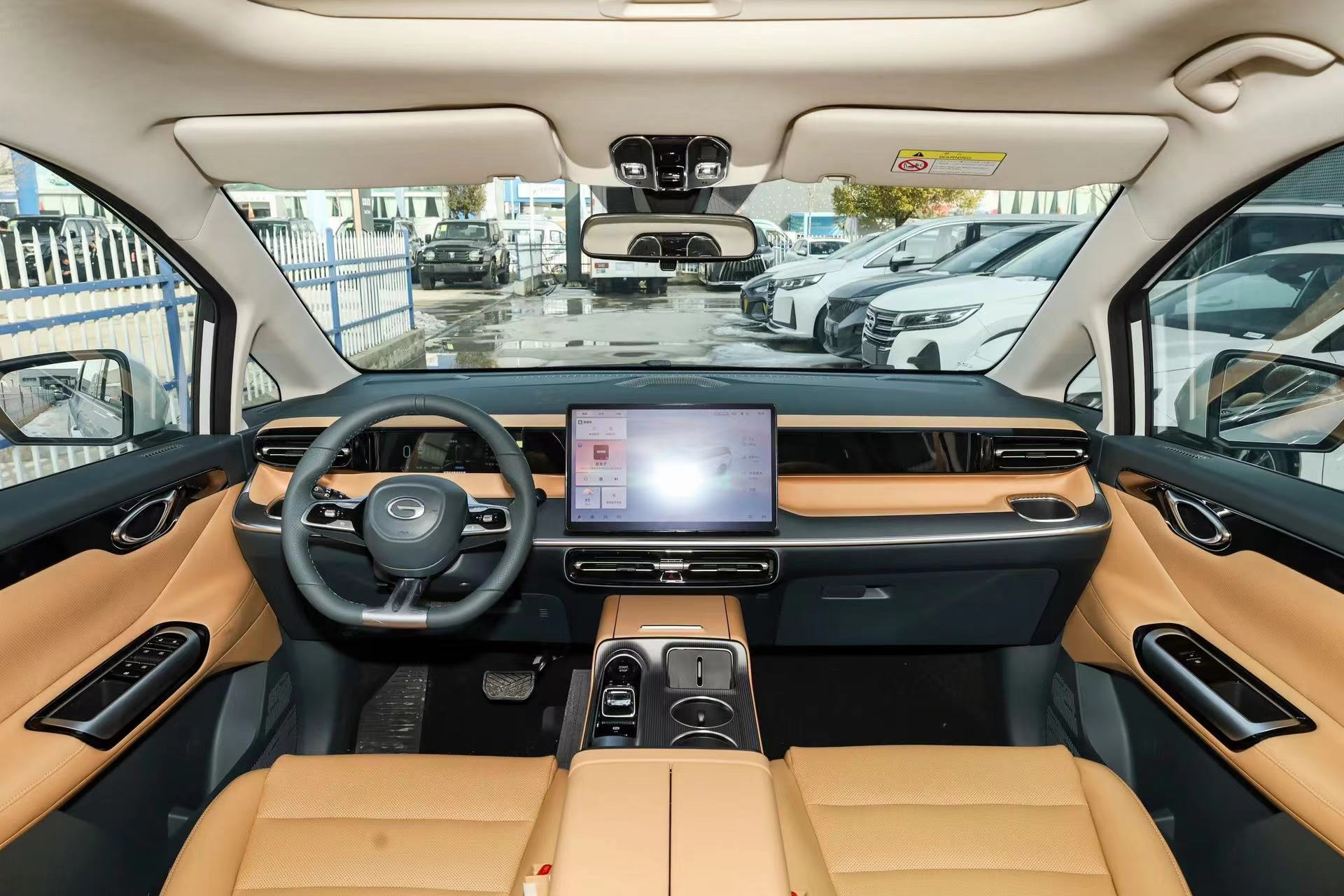 GAC Trumpchi E8 Energy 2024 Model 2.0L 150km PRO Hybrid 2.0L Engine 140HP Electric Motor 182HP Fast Charging Time h 0.5