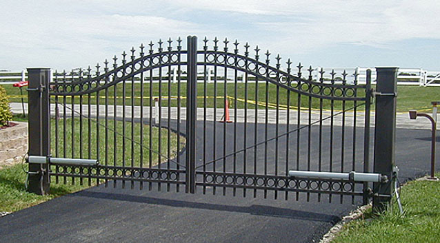 Lovewell-Fencing-ornamental-metal-2.jpg