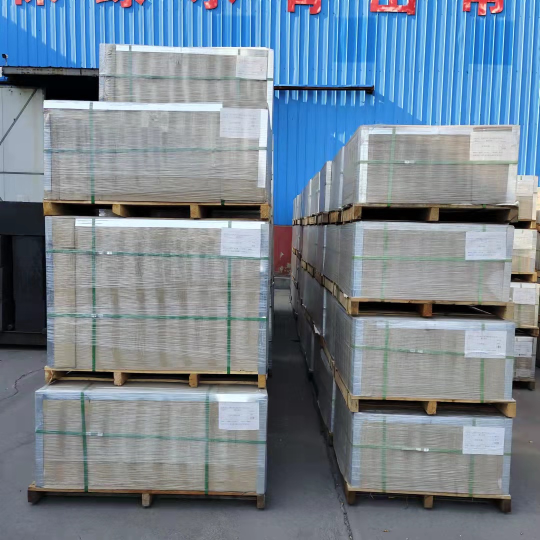 Min 1.5 Bulk Density Carbon Brick for Ferroalloy Industrial Furnaces Sample Provided