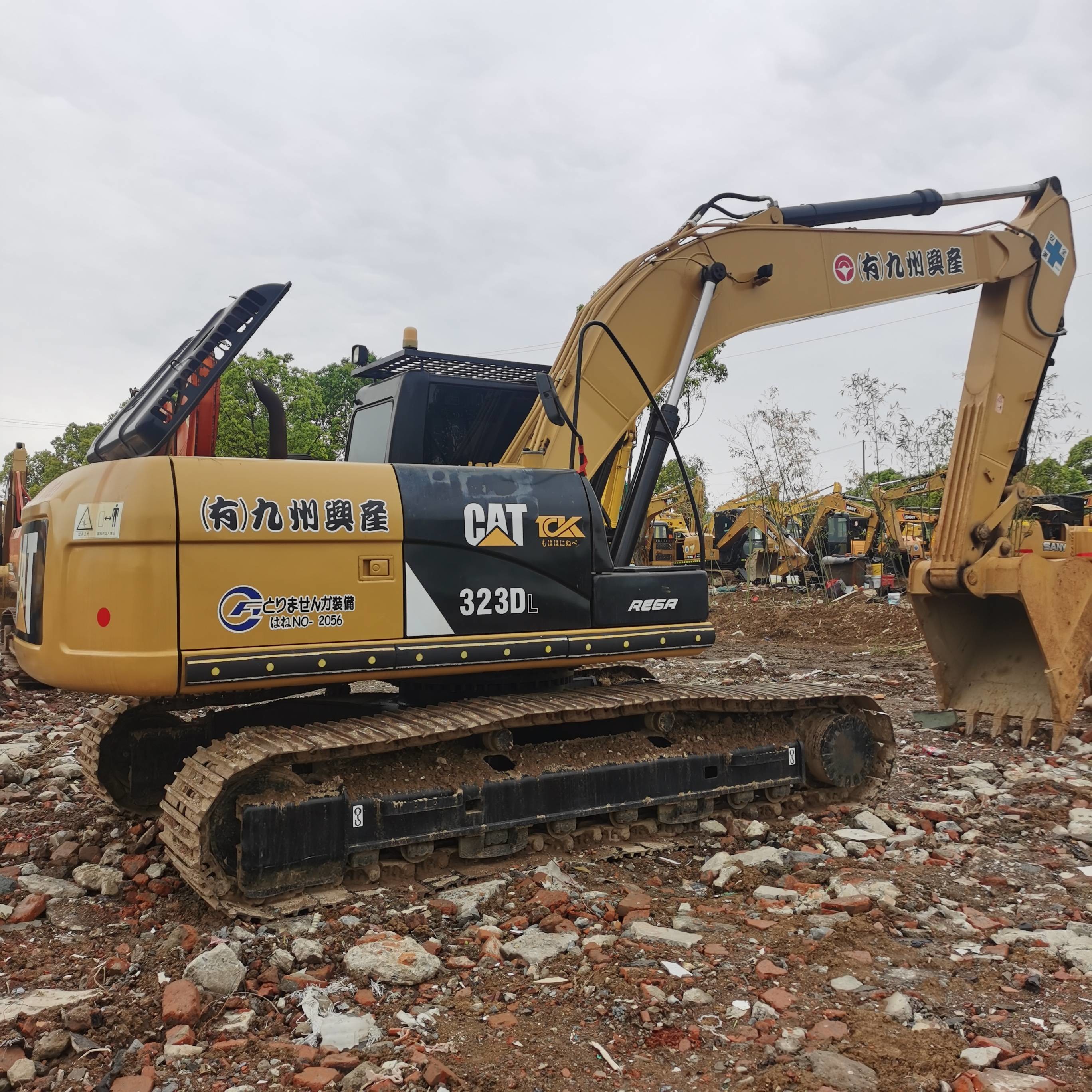 Caterpillar Old Excavator CAT 323DL 2nd Hand Diggers 23 Ton