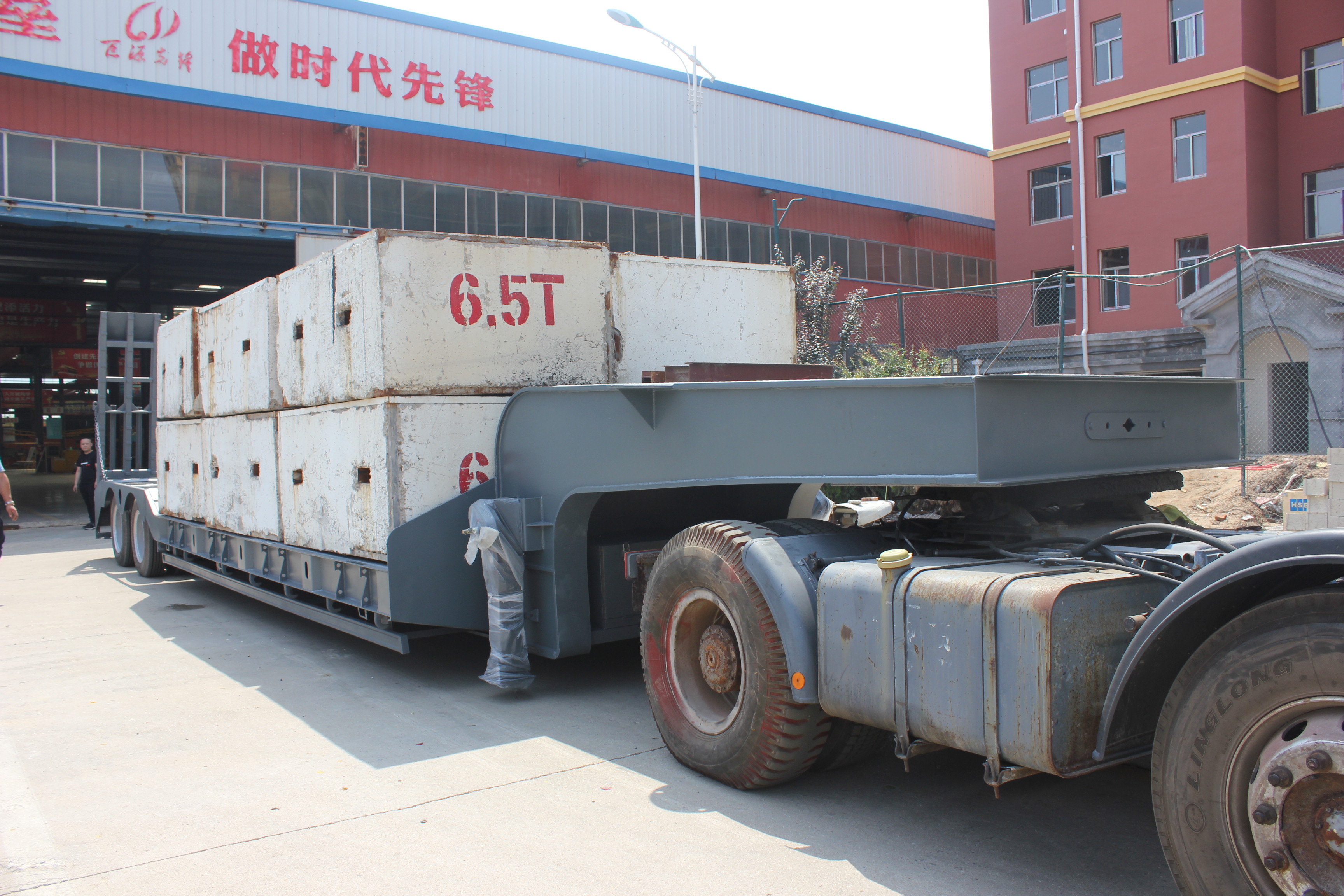 Hydraulic Multi Axle 35-100 Ton Bulk Cargo Carrier Lowboy Trailer Within Your Budget