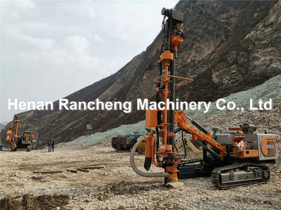 23m Drilling Depth Hydraulic Track DTH Drilling Rig 125HP Diesel Engine