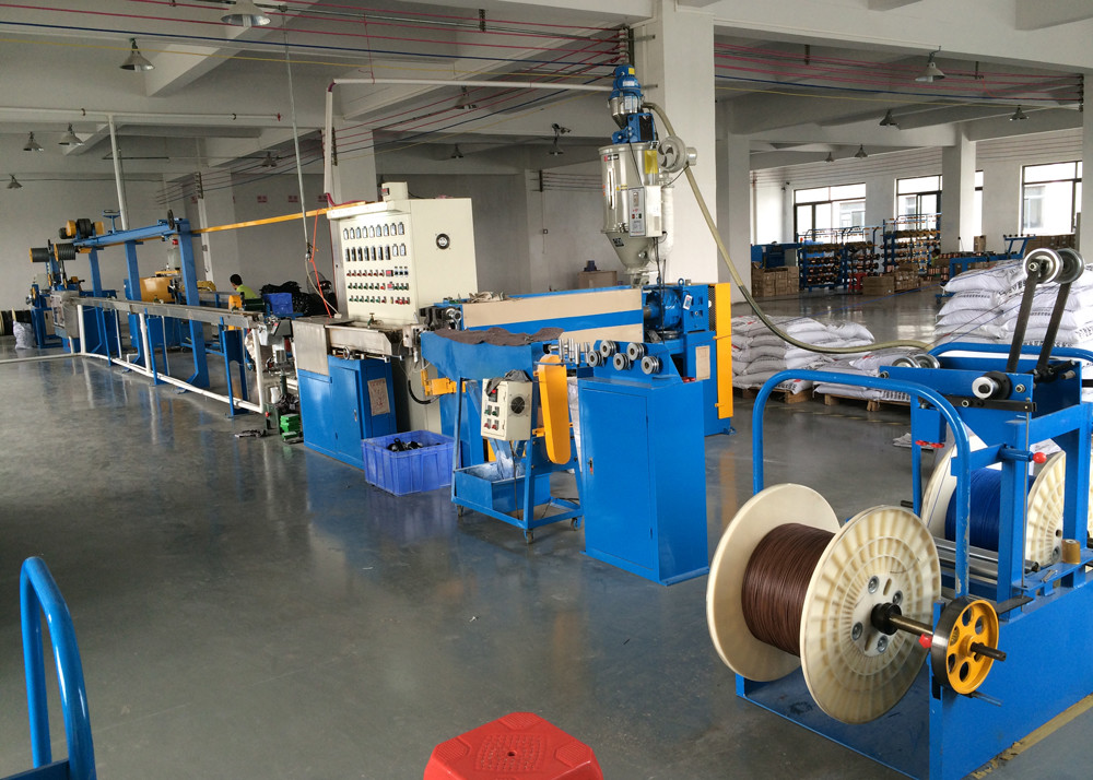 80mm Jacket Sheat Wire Making Machinery Cable Wire Extruder Machine Extrusion Line