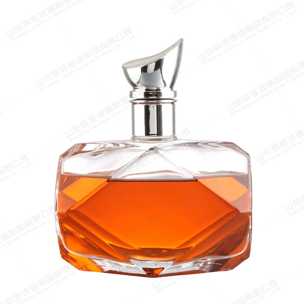 Diamonds Shaped Glass Tequila Bottle 500ml 700ml 750ml for Wine Industrial Beverage
