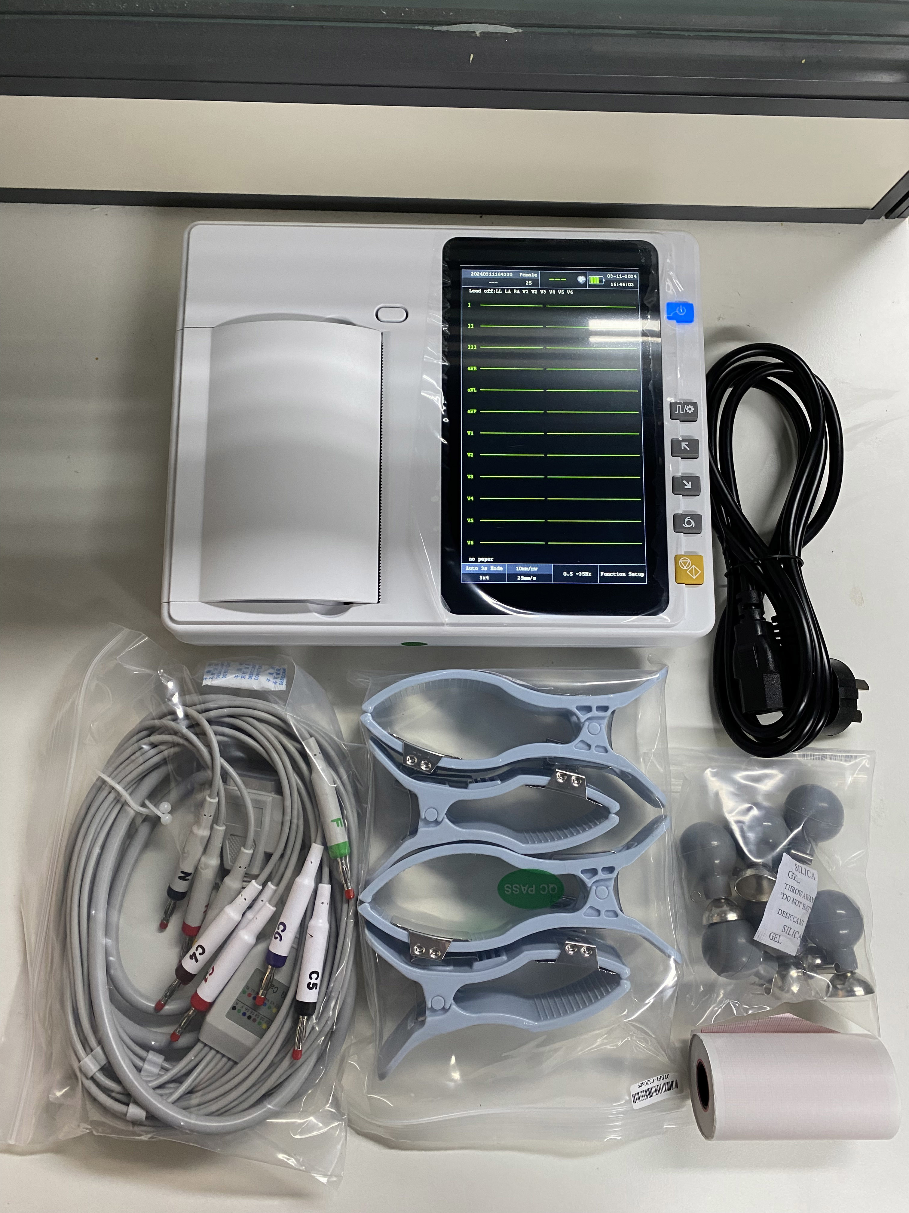 7 inch color TFT-LCD touch screen electrocardiogram digital ecg machine