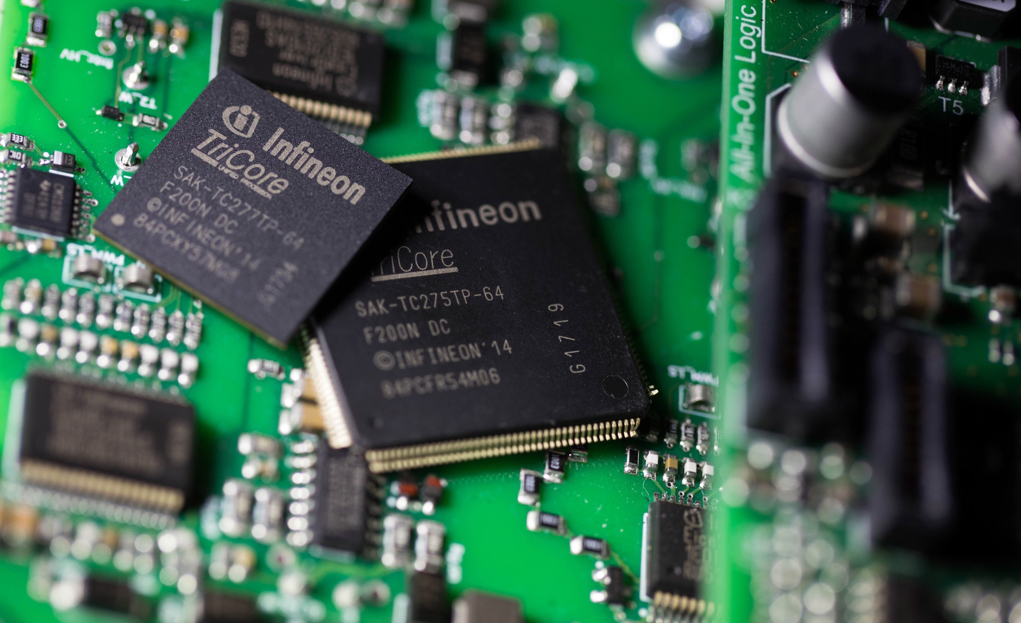 IN Fineon IRF8707TRPBF Nand IC Composant Electroniques SSOP Data Recovery Tool