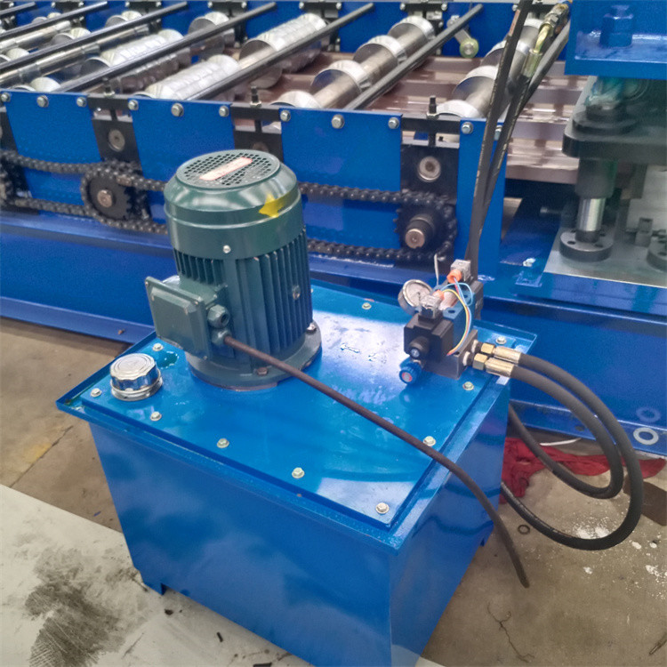 Metal Color Steel Galvanized Trapezoidal Roof Panel Roll Forming Machine For Wall Panel