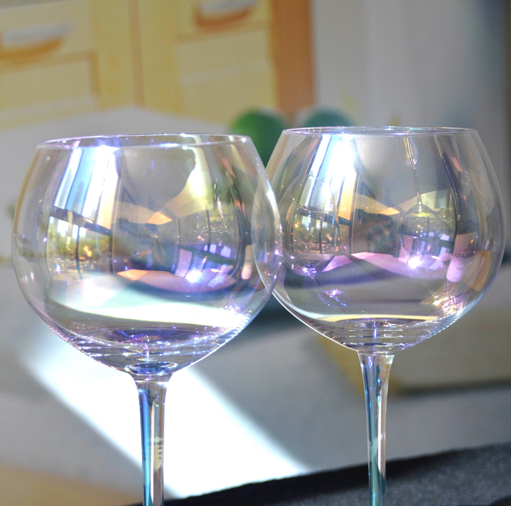 Giant Rainbow Color Balloon Shape 23 Oz Crystal Wine Glasses