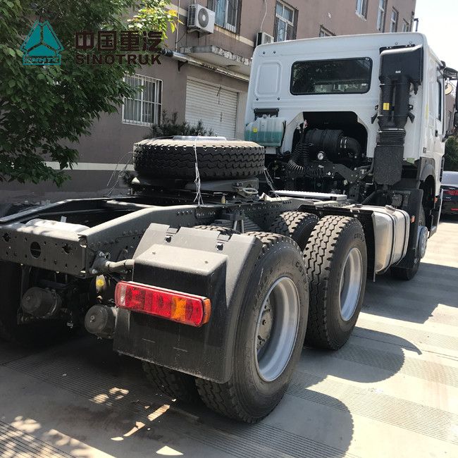 SINOTRUK HOWO 6X4 10 Wheels Tractor Truck