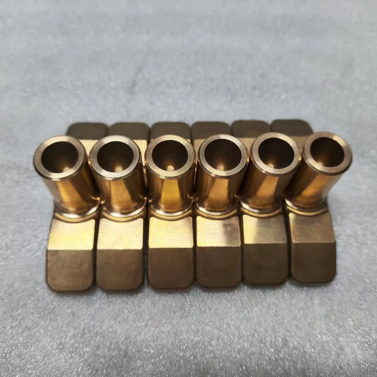 OE NO. 1325334008 16S2530 Truck Transmission Parts Slider for Transmission Shift Fork