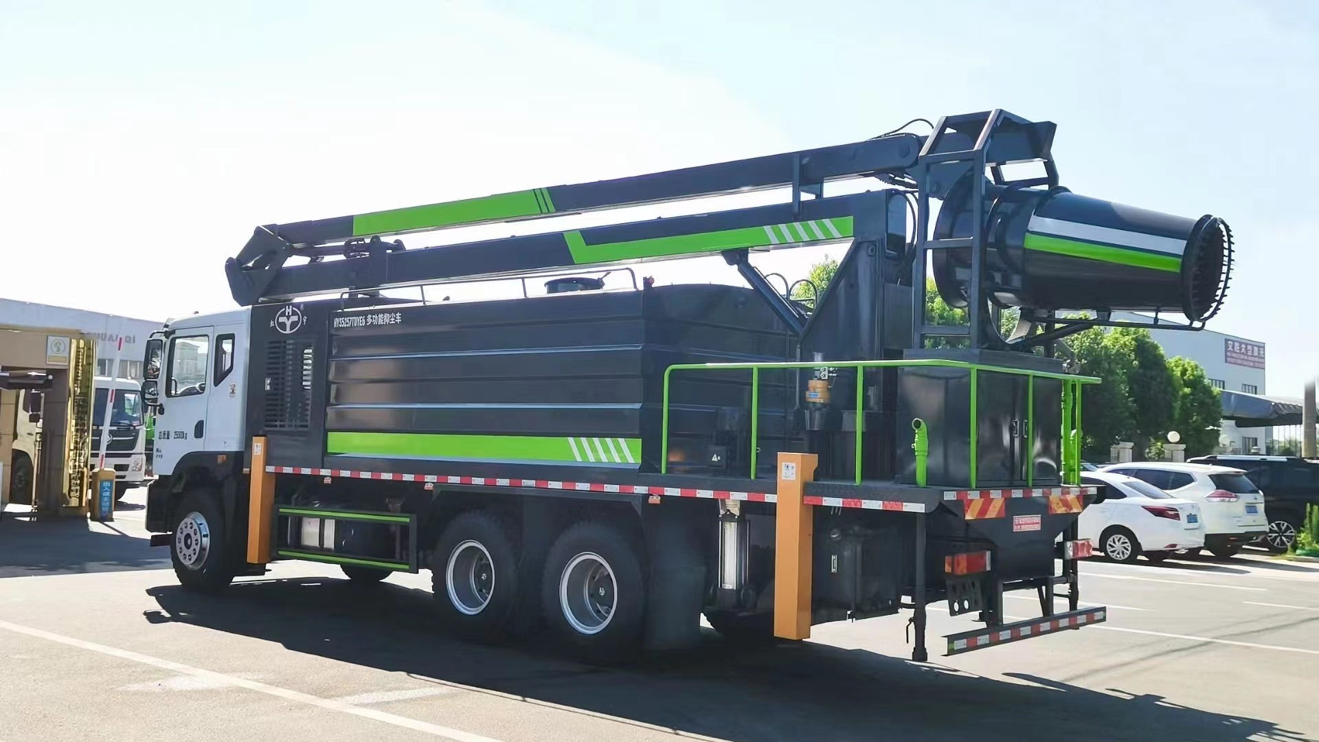 Dust Suppression Vehicle Dongfeng Disinfectant Spray Truck With Manual Transmission
