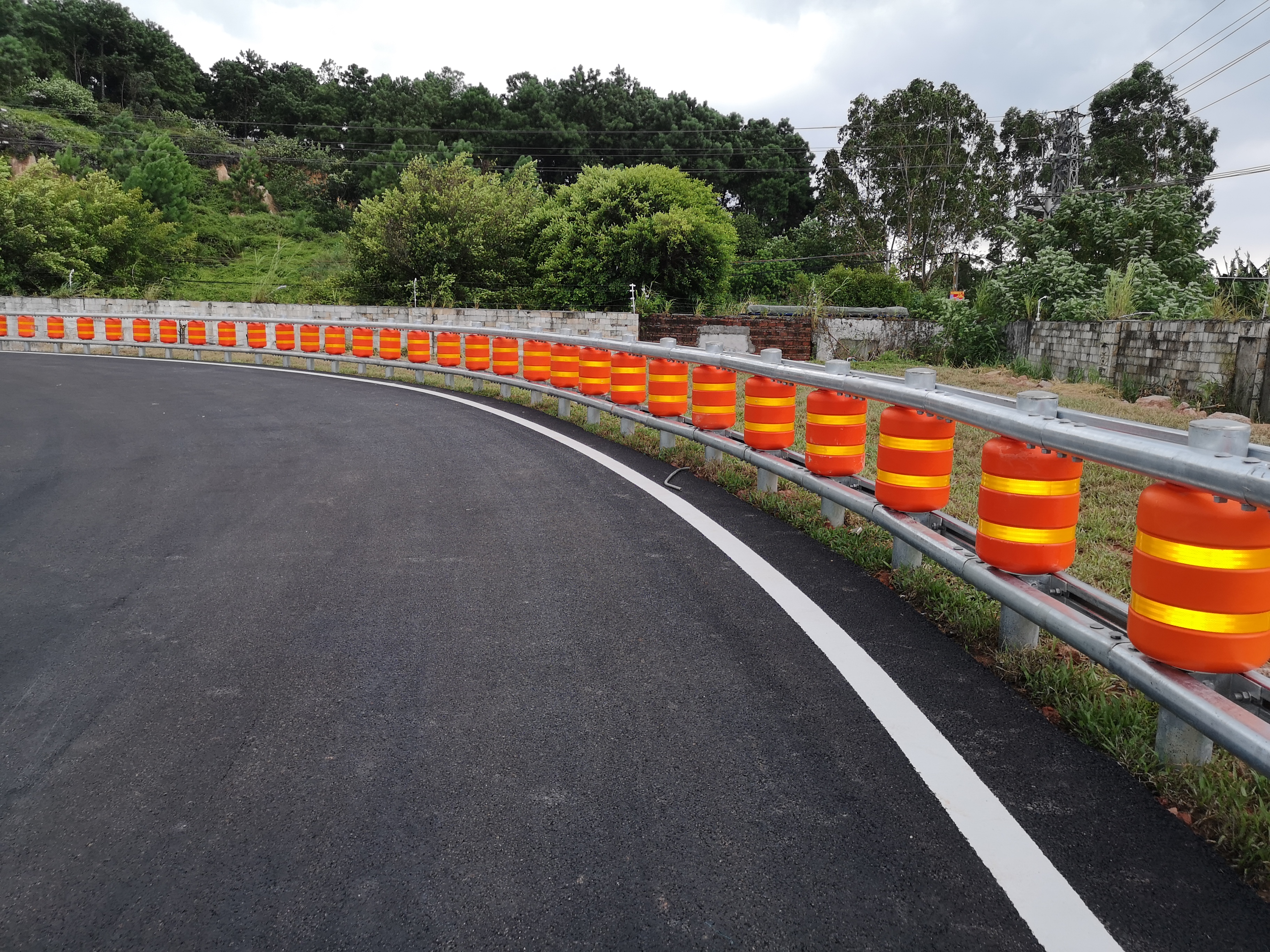 Rolling Guardrail Barrier Q235 Hot Dip Galvanizing 0