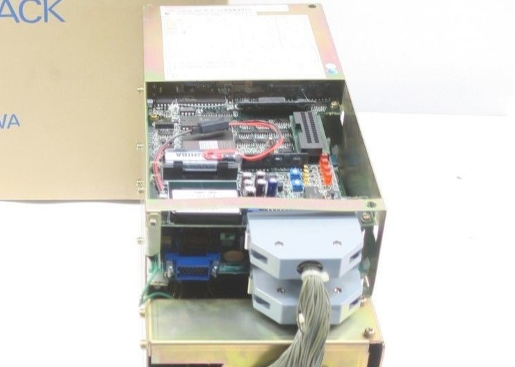 YASKAWA CACR-SR03TZ9SMY01A SERVO CONTROL SERVOPACK CONTROLLER CACR-SR SERIES