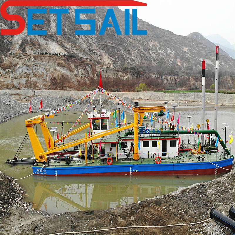 Water Flow 2000m3 Hydraulic Diesel 12 Inch Cutter Suction Mud Dredger