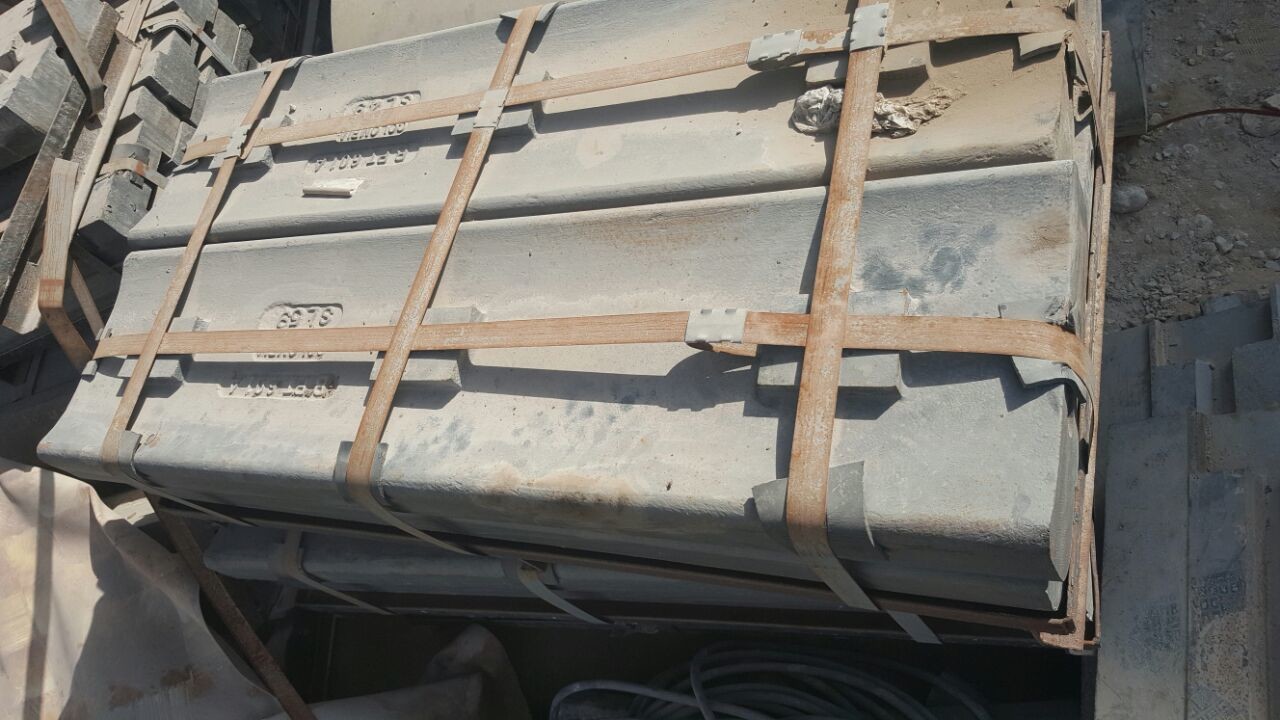 symons crusher blow bars impact crusher spare parts High Chrome impact crusher spare parts blow bar