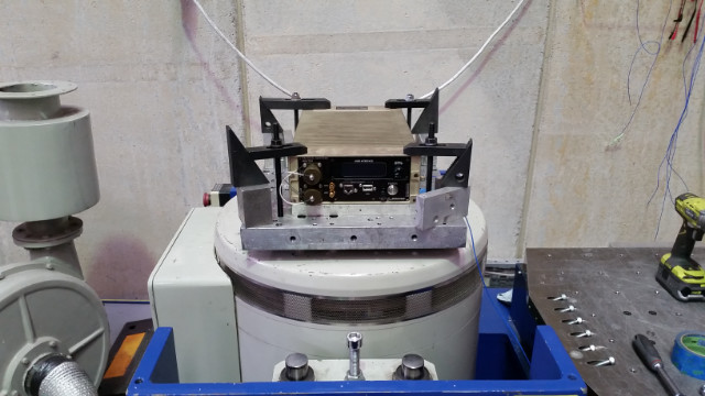 IEC 60068-2-64-2008 ASTM D4169-08 High Frequency Vibration Shaker